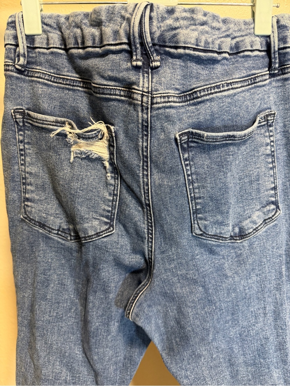 Good American Good Waist Distressed Skinny Jeans Women’s 12/31 High Rise Raw Hem - Picture 6 of 7